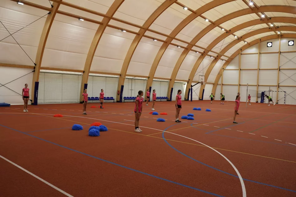 Nowa hala sportowa przy Szkole Podstawowej nr 2 oficjalnie otwarta - zdjęcie 18