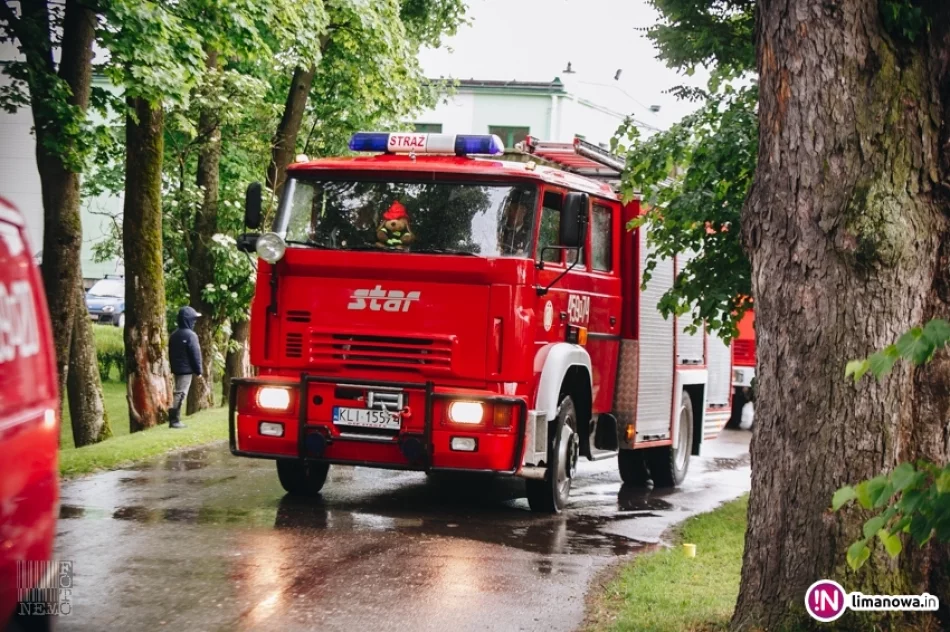 Przekazanie samochodu gaśniczego dla OSP Dobra - zdjęcie 16