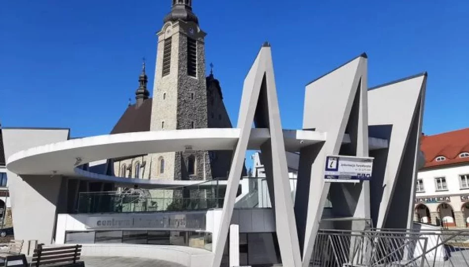 Siedemdziesiąt lat nowosądeckich artystów  - zdjęcie 1