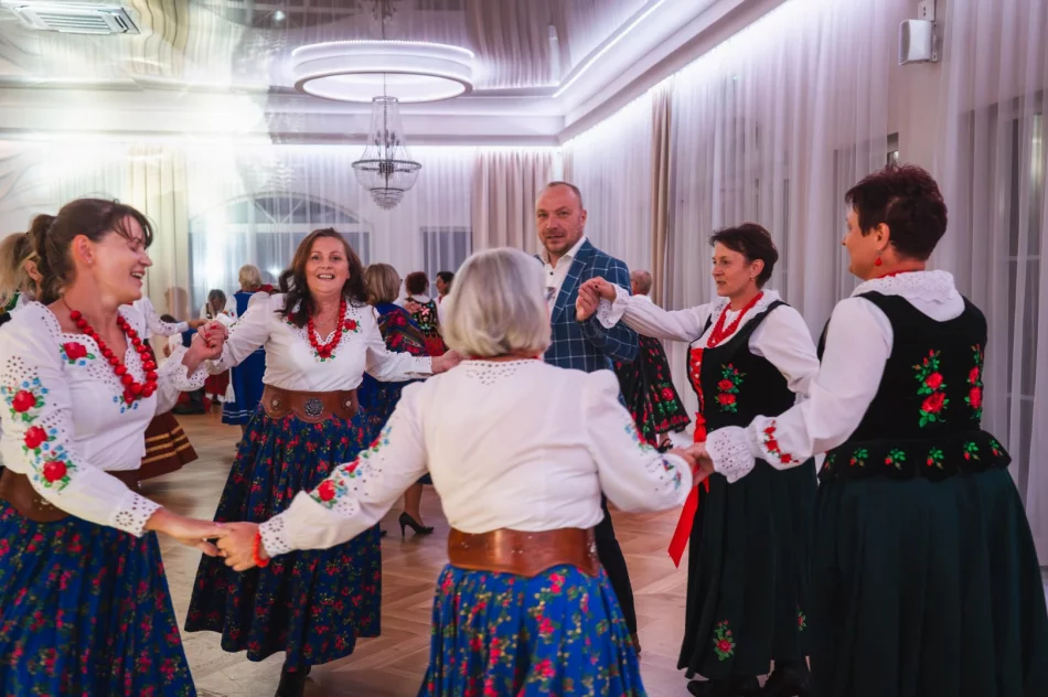 Spotkały się gospodynie z całego powiatu (ZDJĘCIA) - zdjęcie 45