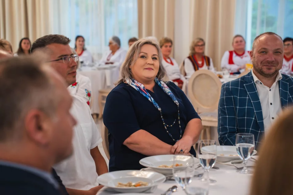 Spotkały się gospodynie z całego powiatu (ZDJĘCIA) - zdjęcie 60