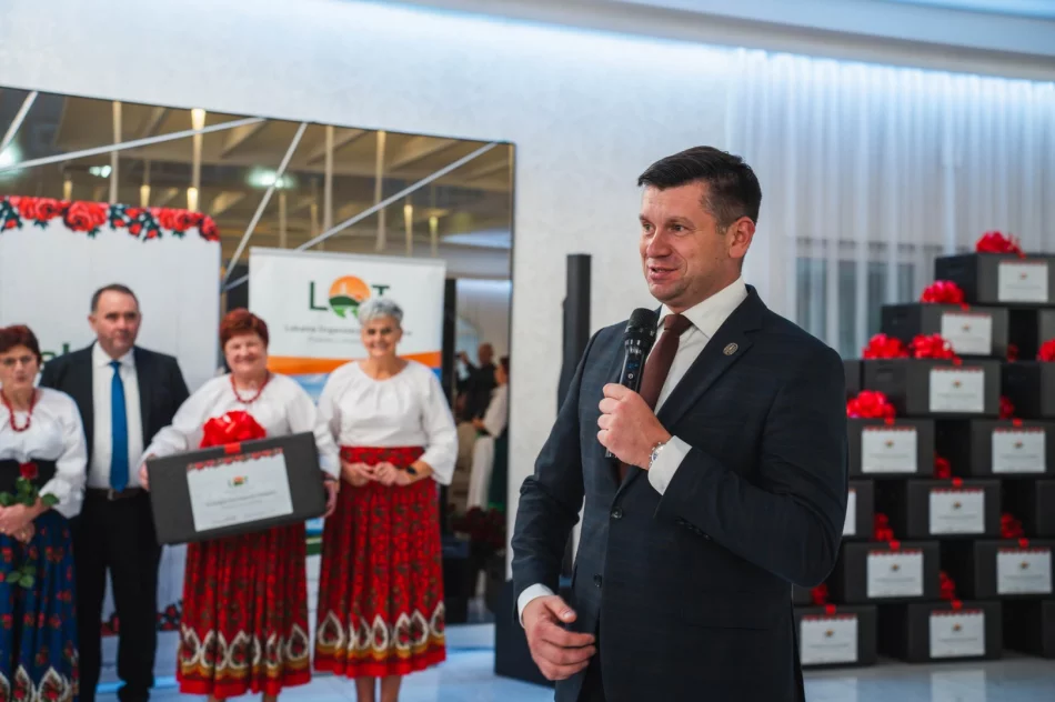 Spotkały się gospodynie z całego powiatu (ZDJĘCIA) - zdjęcie 61