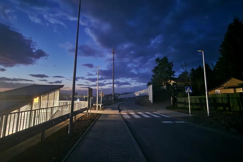 Zobacz stację i przejście pod torami. Windy nie działają, jest ponad 80 schodów (ZDJĘCIA) - zdjęcie 24