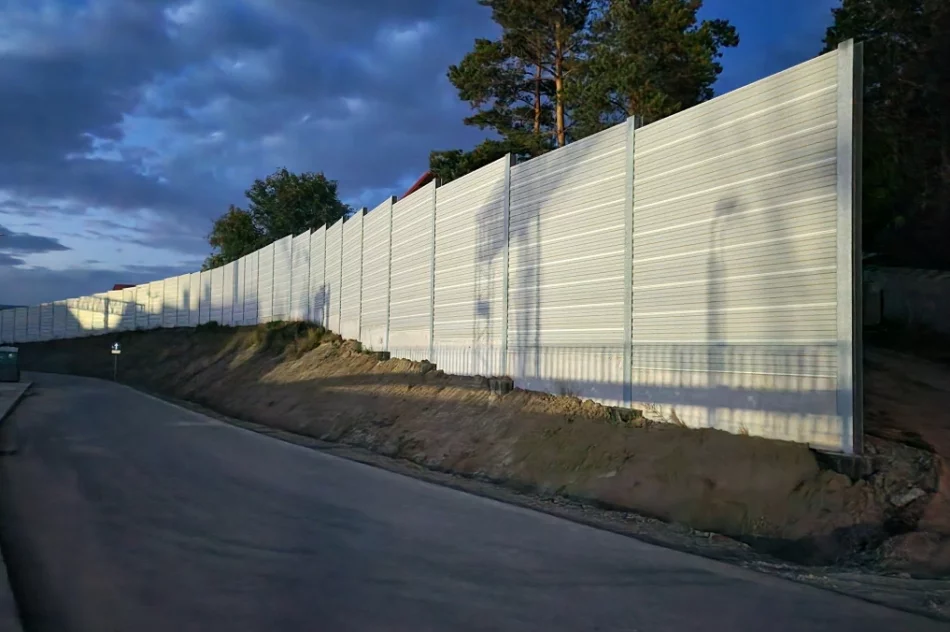 Zobacz stację i przejście pod torami. Windy nie działają, jest ponad 80 schodów (ZDJĘCIA) - zdjęcie 30