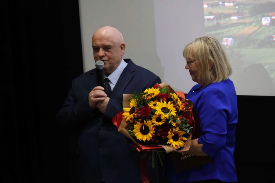 Uroczysta inauguracja roku akademickiego Limanowskiego Uniwersytetu Trzeciego Wieku - zdjęcie 7