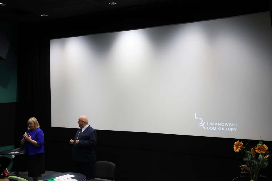 Uroczysta inauguracja roku akademickiego Limanowskiego Uniwersytetu Trzeciego Wieku - zdjęcie 15