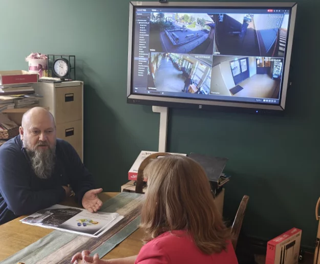 Burmistrz Miasta Limanowa w miejskich szkołach – skoordynowane działania dla bezpieczeństwa uczniów - Zdjęcie główne