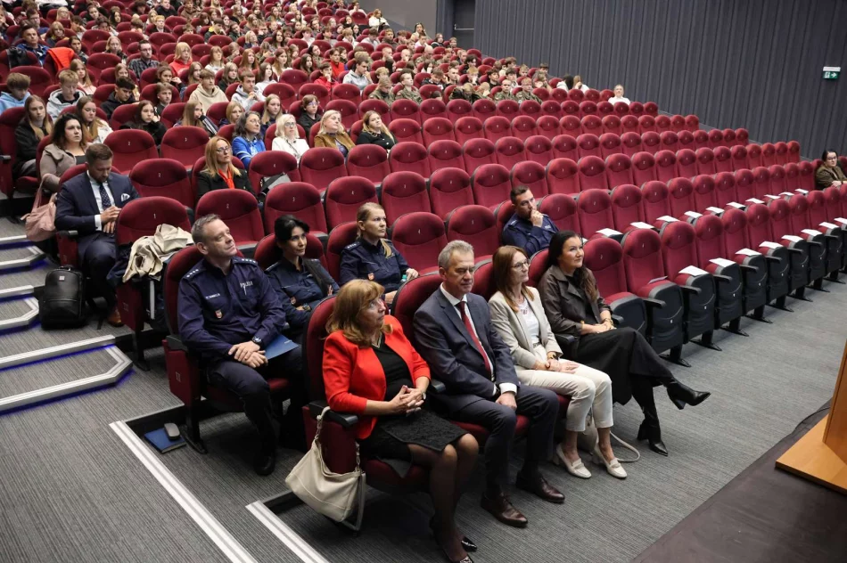 Konferencja „Hejt, Przemoc, Zazdrość – To możesz być Ty!” w Limanowskim Domu Kultury - zdjęcie 5