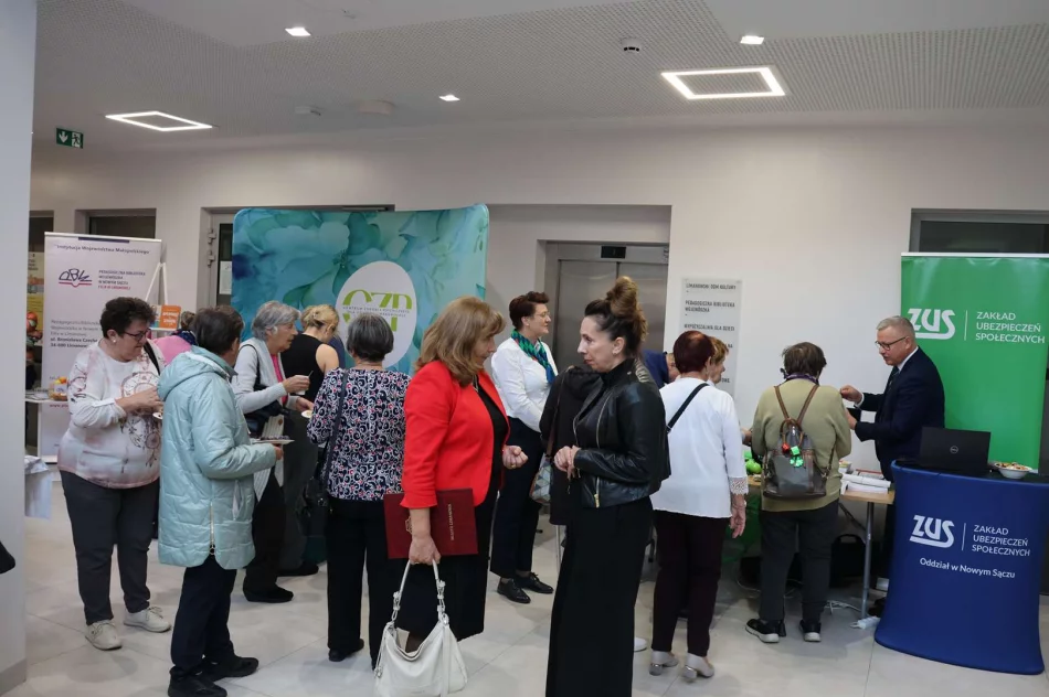 „Senior w roli głównej” – w LDK odbyła się konferencja poświęcona zdrowiu, aktywności i integracji seniorów - zdjęcie 2