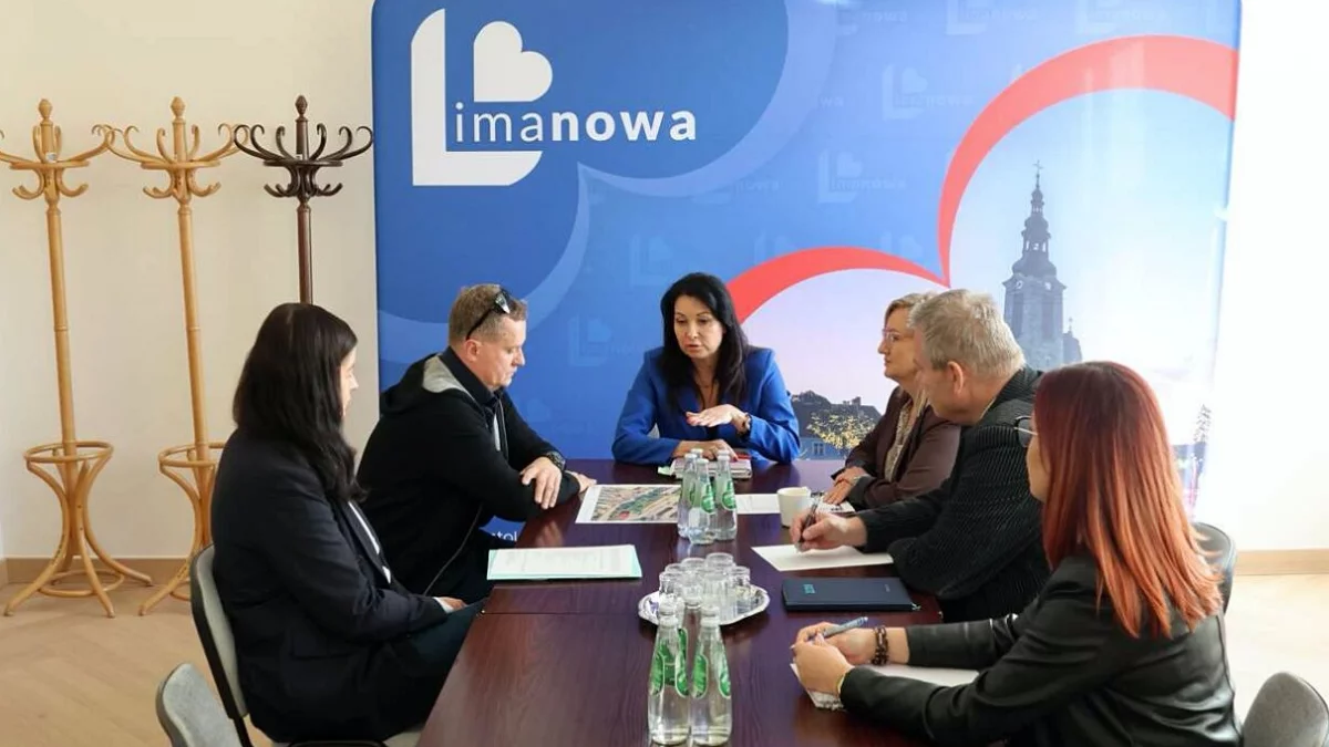 Urząd Miasta Limanowa spotkanie w sprawie nowej siedziby ŚDS
