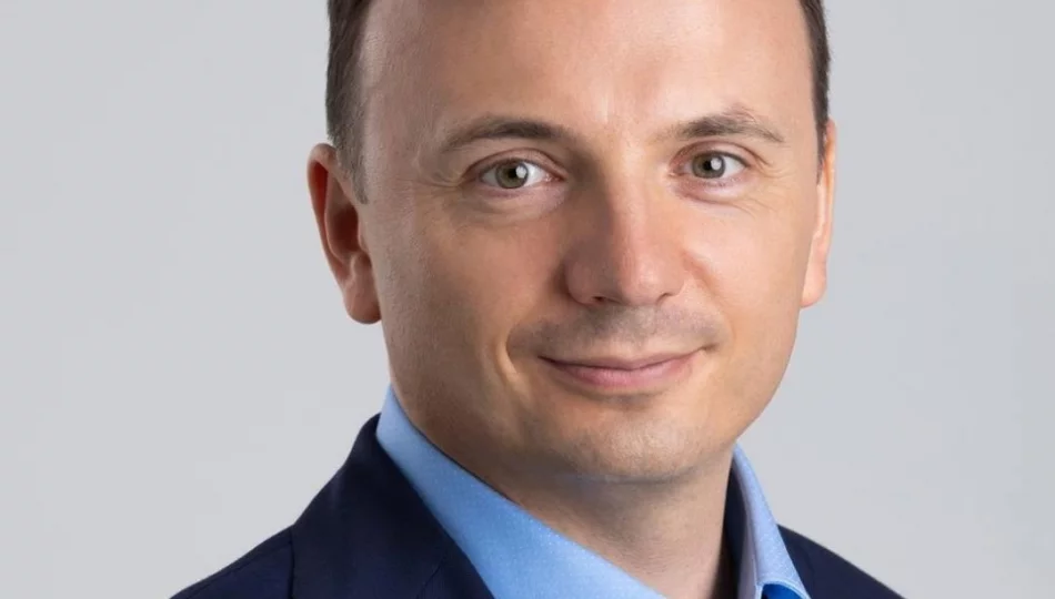 Łukasz Gibała wygrywa przedterminowe wybory prezydenta miasta z poparciem 61 proc. - zdjęcie 1