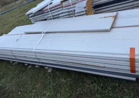 Płyta warstwowa Panele segmentowe ciepłe 6 i 4 cm Wiaty Kurniki Garaże - Zdjęcie główne
