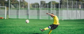 Czym jest spalony w piłce nożnej i jak go rozpoznać? - zdjęcie główne