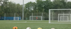 Rzut rożny – kiedy sędzia go przyznaje? - zdjęcie główne