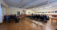 Strażacy uczą, jak reagować na alarm w szkole - zdjęcie 4