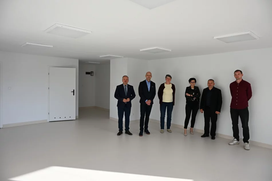 Nowa sala zajęciowa w Szkole Podstawowej w Pasierbcu - zdjęcie 6