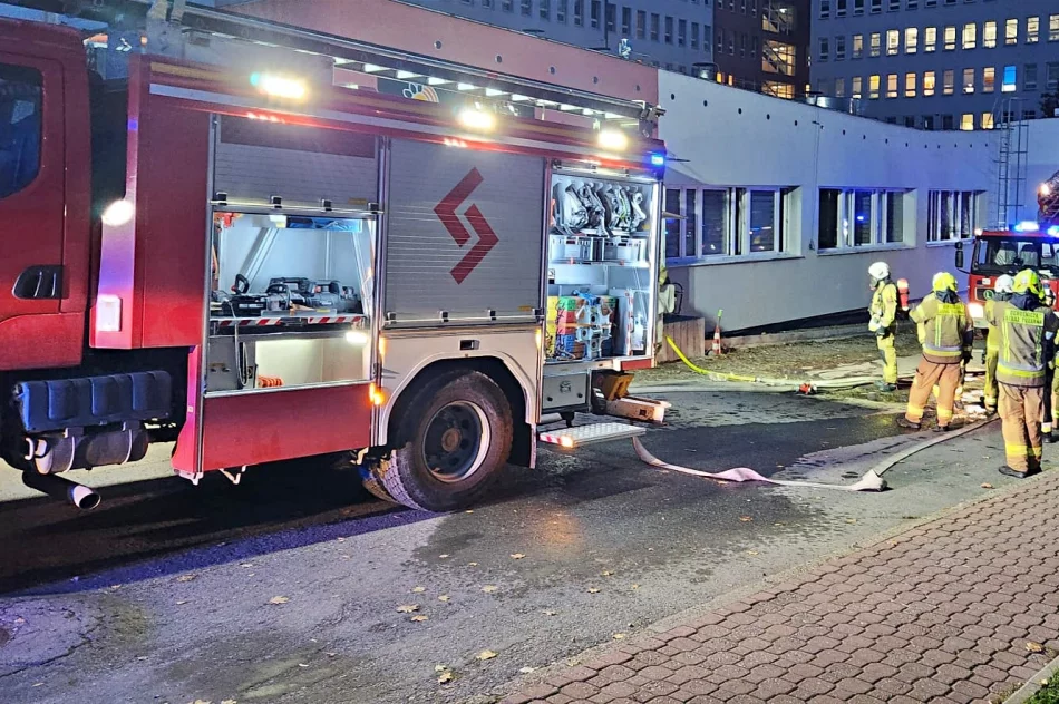 Pożar przy szpitalu, na miejscu 5 zastępów straży i policja - zdjęcie 2