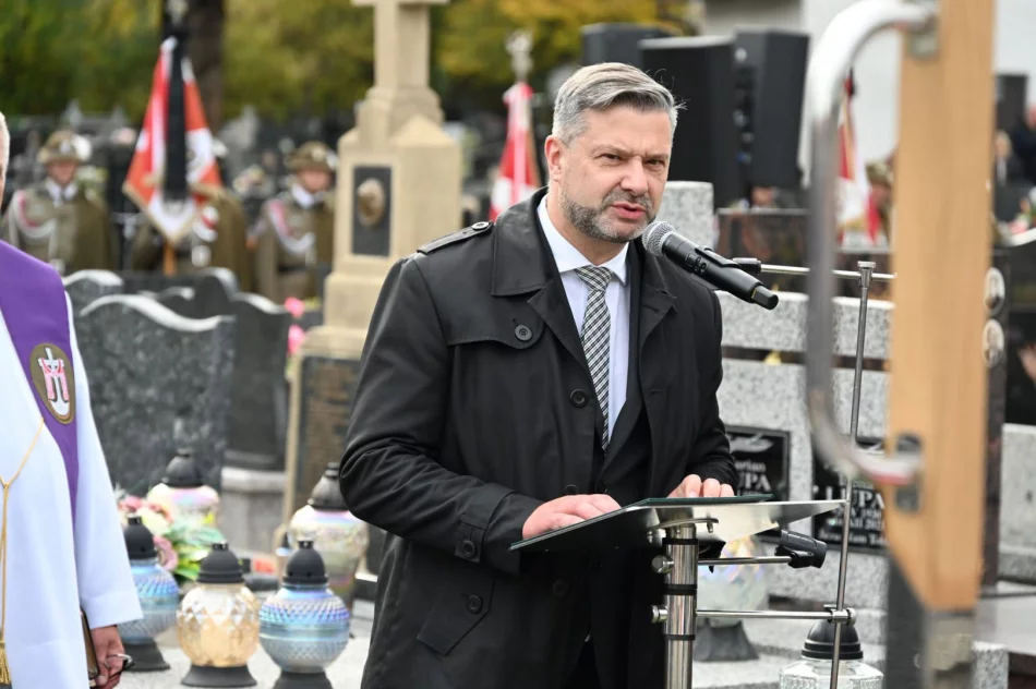 Po 61 latach gen. Giza spoczął w rodzinnym grobowcu - zdjęcie 4