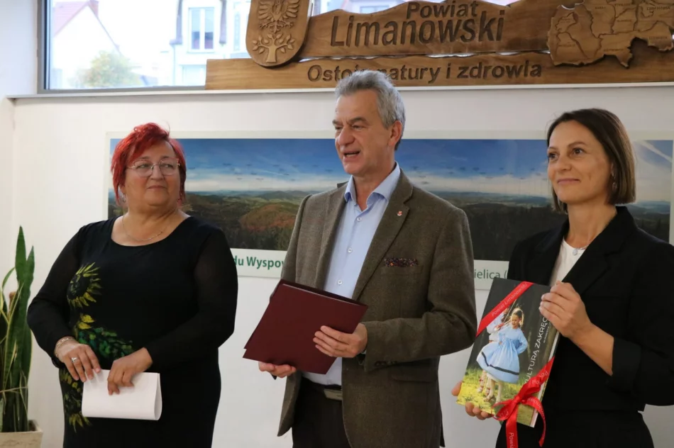 Obrazy twórców z TPSP w Buzodromie - zdjęcie 16