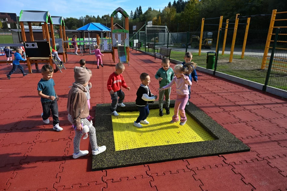 Tak wygląda plac zabaw za niemal pół miliona (ZDJĘCIA) - zdjęcie 2
