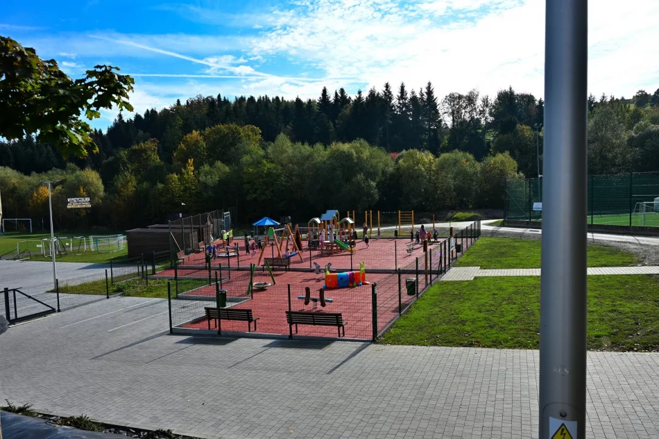 Tak wygląda plac zabaw za niemal pół miliona (ZDJĘCIA) - zdjęcie 23