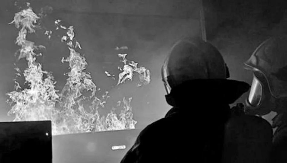 Tragiczny pożar - nie żyje dwóch strażaków - zdjęcie 1