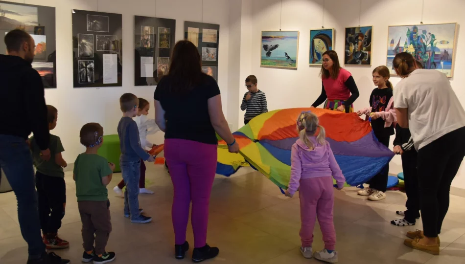 Biblioteka miejska rozpoczęła cykl spotkań „Spotkajmy się” w ramach projektu „Biblioteka dla Każdego” - zdjęcie 1