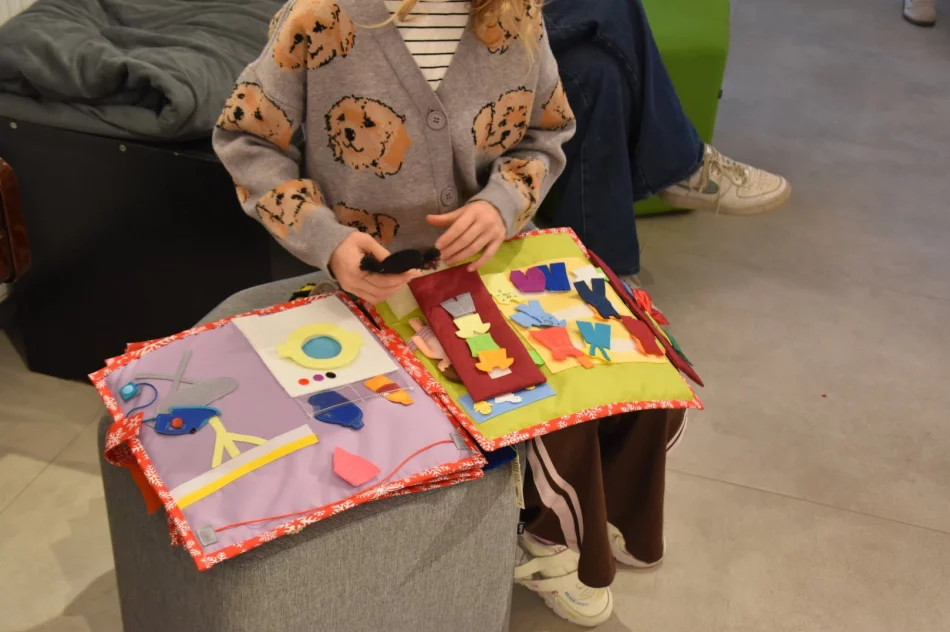 Biblioteka miejska rozpoczęła cykl spotkań „Spotkajmy się” w ramach projektu „Biblioteka dla Każdego” - zdjęcie 5