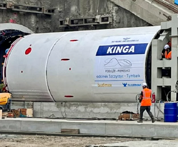 TBM Kinga rozpoczęła drążenie rekordowego tunelu. 100 m już gotowe - zdjęcie główne