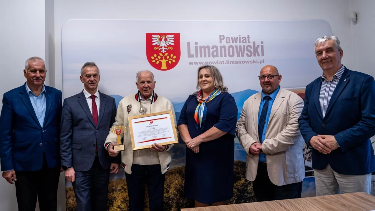 Jan Gaik uhonorowany przez władze powiatu limanowskiego za wieloletnią działalność na rzecz historii, kultury i tradycji regionu
