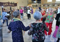 Potańcówka w stylu lat 70. i apel do samorządów - zdjęcie główne