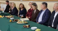 Potańcówka w stylu lat 70. i apel do samorządów - zdjęcie 5