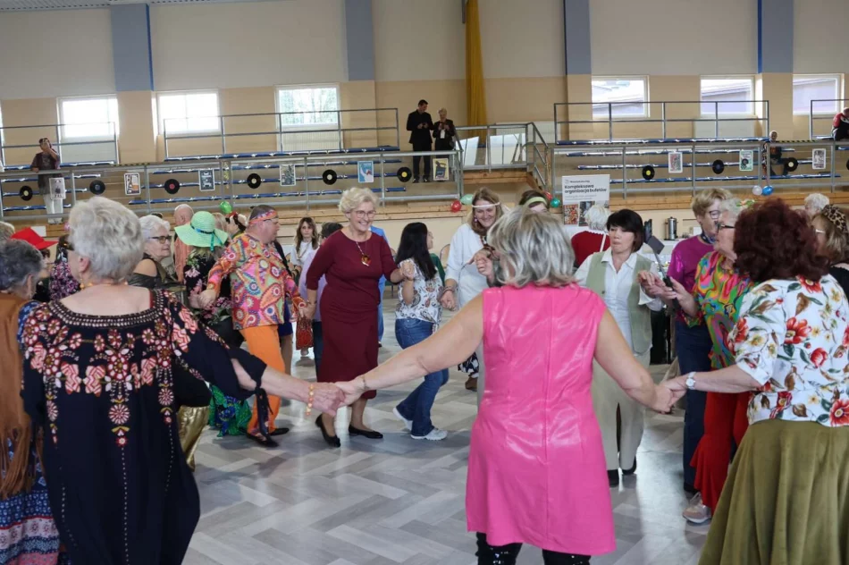 Potańcówka w stylu lat 70. i apel do samorządów - zdjęcie 25