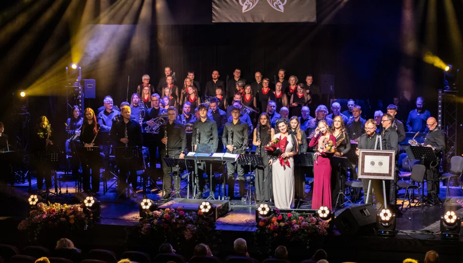 „Kultura uskrzydla” – Złoty Jubileusz 50-lecia Limanowskiego Domu Kultury - zdjęcie 1