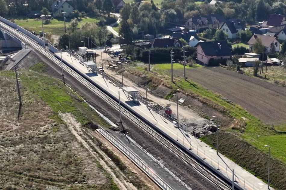 Stacja, przystanki, wiadukty i tunele. Nowe zdjęcia z lotu ptaka - zdjęcie 9