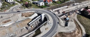 Stacja, przystanki, wiadukty i tunele. Nowe zdjęcia z lotu ptaka - zdjęcie główne
