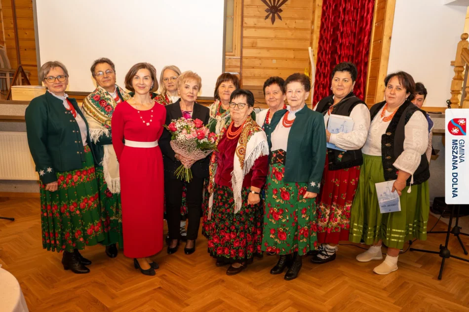 Autorka wróciła do rodzinnej wsi - zdjęcie 11