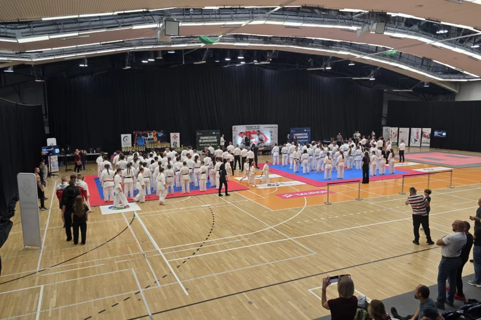 Sześć medali i trzecie miejsce drużynowe Limanowskiego Klubu Kyokushin Karate w Pucharze Polski Kenbukai - zdjęcie 3
