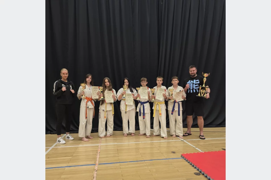 Sześć medali i trzecie miejsce drużynowe Limanowskiego Klubu Kyokushin Karate w Pucharze Polski Kenbukai - zdjęcie 10