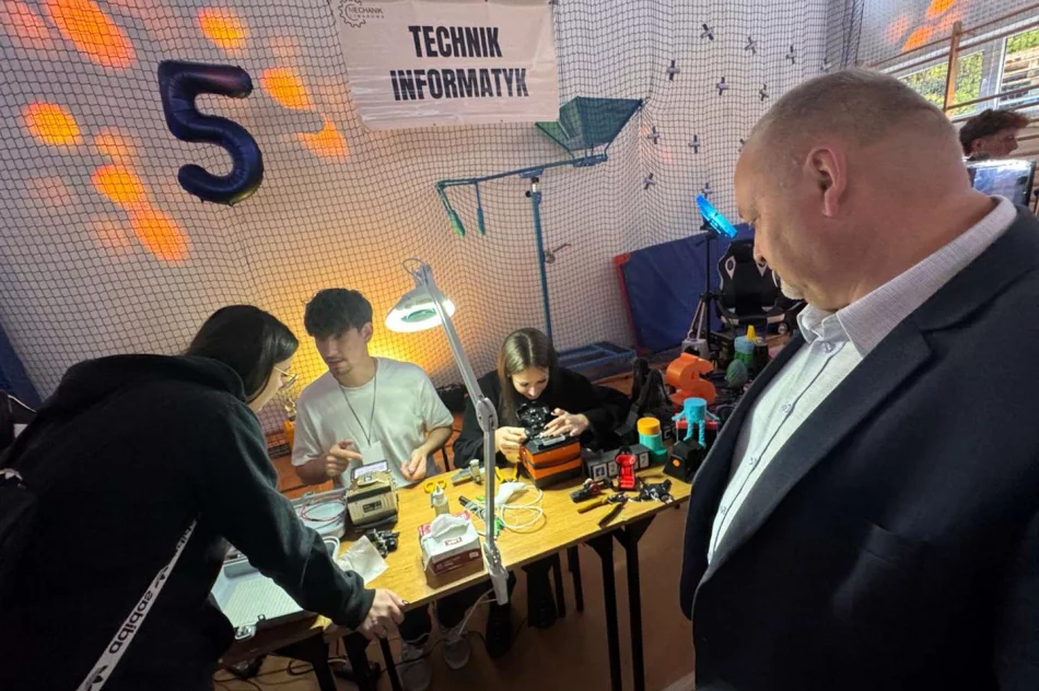 Technologia, edukacja i pasja – trwa piąta edycja „MechanCraft” w Limanowej - zdjęcie 11