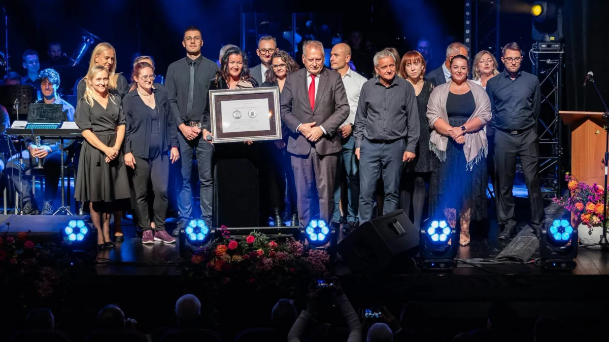 Jubileusz 50-lecia Limanowskiego Domu Kultury – gala, wręczenie odznaczeń i koncert w sali widowiskowej LDK w Limanowej