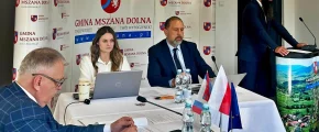 Rada Gminy w jednej osobie. Tak wyglądało posiedzenie po referendum - zdjęcie główne