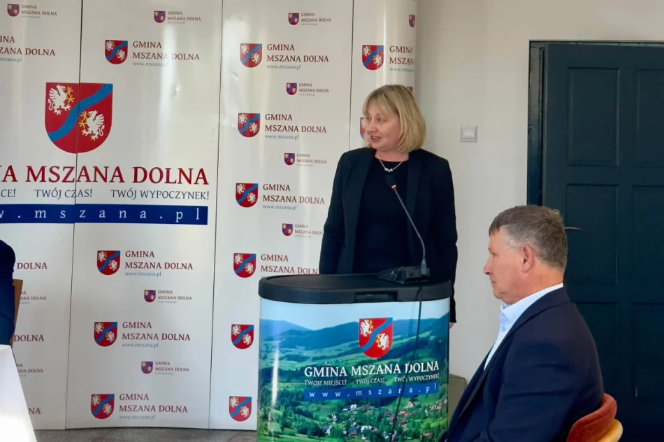 Rada Gminy w jednej osobie. Tak wyglądało posiedzenie po referendum - zdjęcie 5
