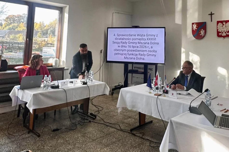 Rada Gminy w jednej osobie. Tak wyglądało posiedzenie po referendum - zdjęcie 6