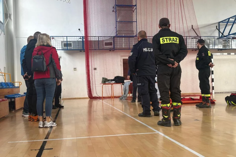 Znasz zasadę 4U? Policjanci i strażacy uczyli, jak reagować na zagrożenia - zdjęcie 4