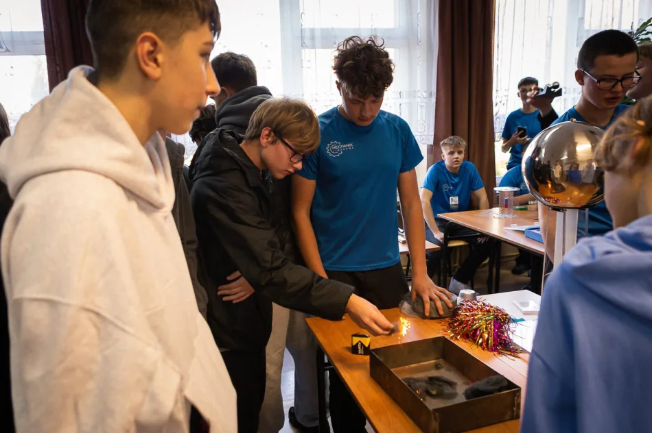 Blisko 800 ósmoklasistów na MechanCraft  - zdjęcie 62
