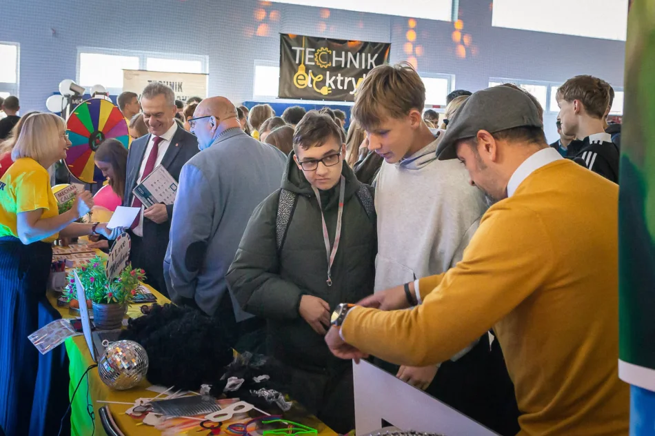 Blisko 800 ósmoklasistów na MechanCraft  - zdjęcie 72
