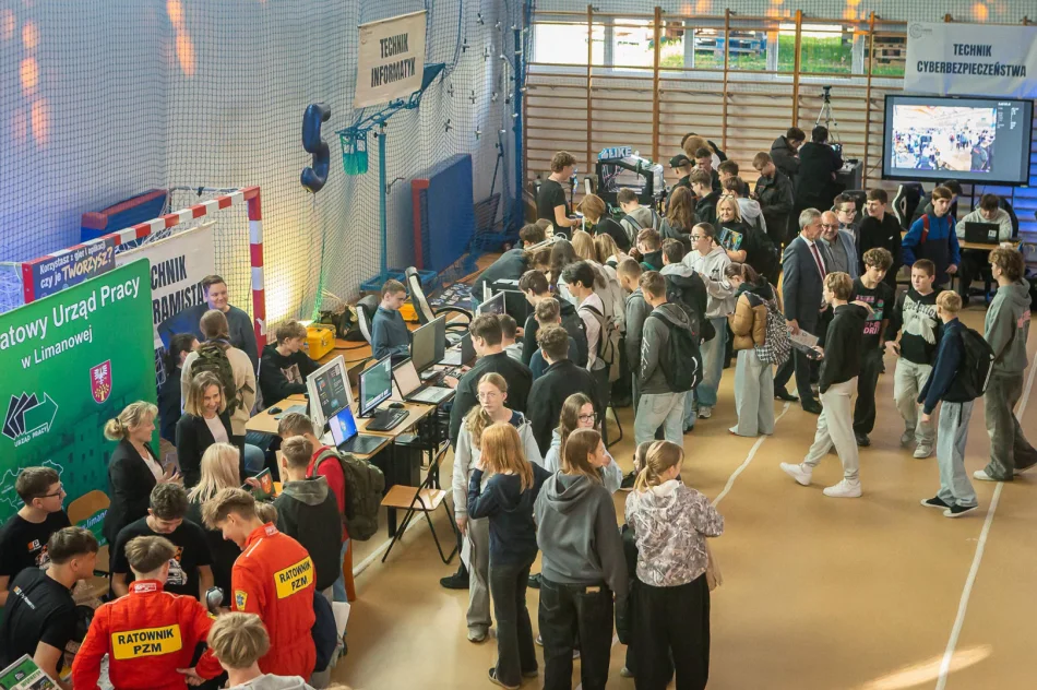 Blisko 800 ósmoklasistów na MechanCraft  - zdjęcie 82