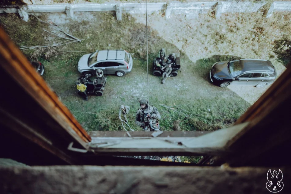 Snajperzy ćwiczyli w Beskidzie Wyspowym i Gorcach (ZDJĘCIA) - zdjęcie 7