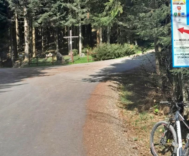 Rowery elektryczne, stacje napraw i aplikacja. Powiat z dofinansowaniem - zdjęcie główne
